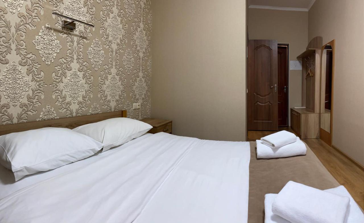 Hotel Lama 2 Kijów Zewnętrze zdjęcie
