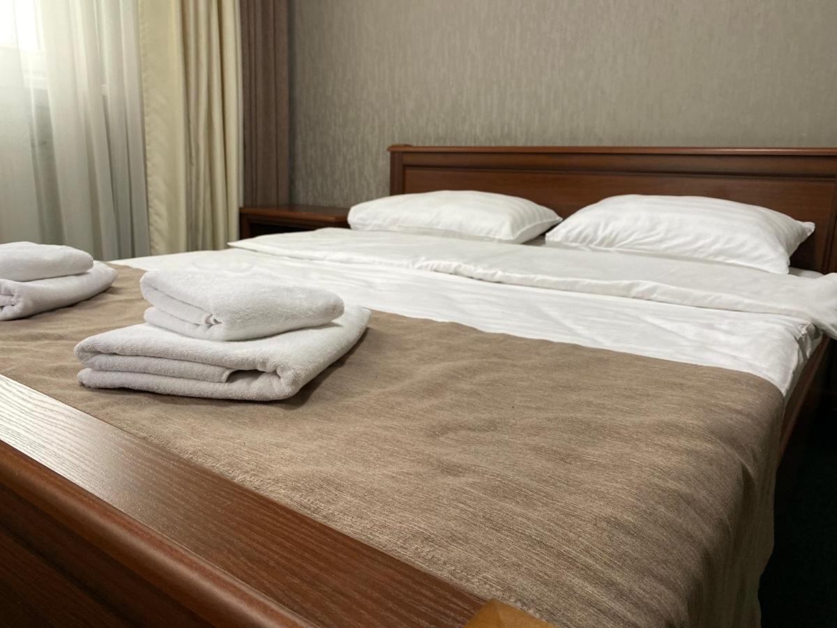 Hotel Lama 2 Kijów Zewnętrze zdjęcie