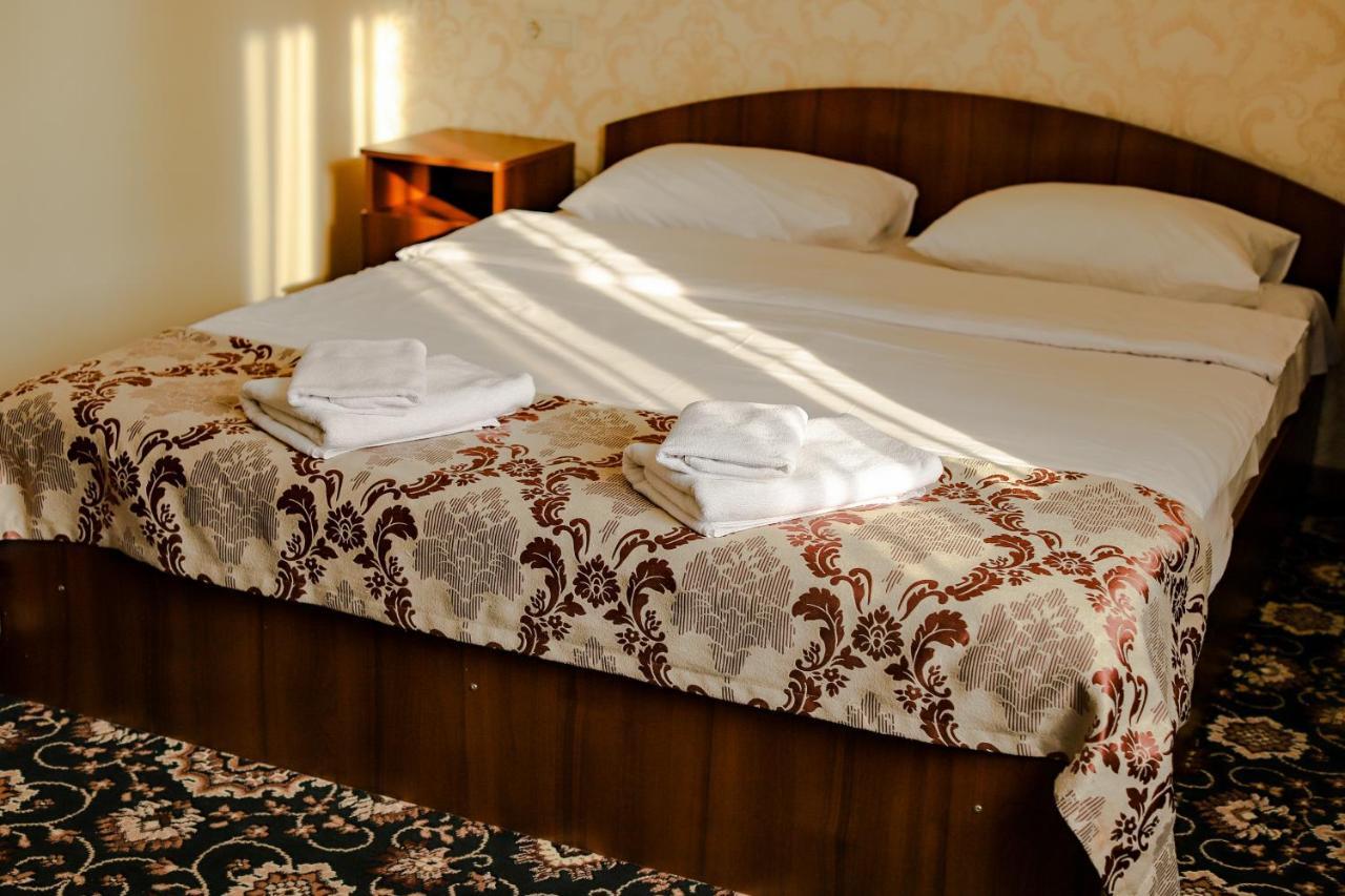 Hotel Lama 2 Kijów Zewnętrze zdjęcie