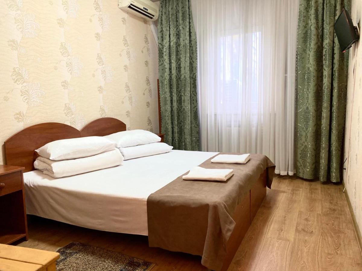 Hotel Lama 2 Kijów Zewnętrze zdjęcie