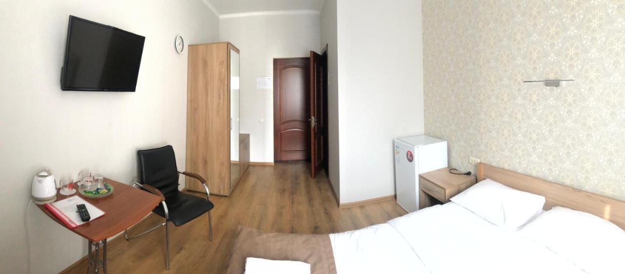 Hotel Lama 2 Kijów Zewnętrze zdjęcie