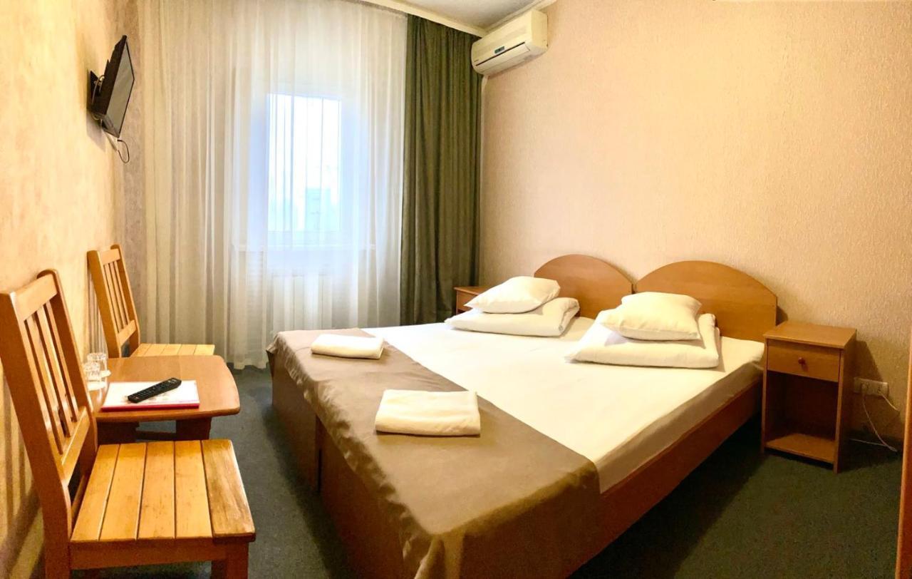 Hotel Lama 2 Kijów Zewnętrze zdjęcie