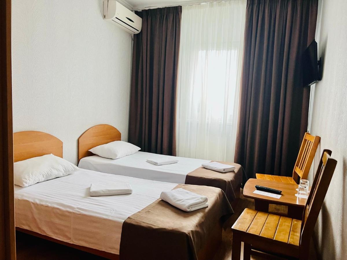 Hotel Lama 2 Kijów Zewnętrze zdjęcie
