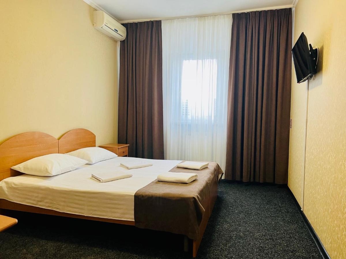 Hotel Lama 2 Kijów Zewnętrze zdjęcie