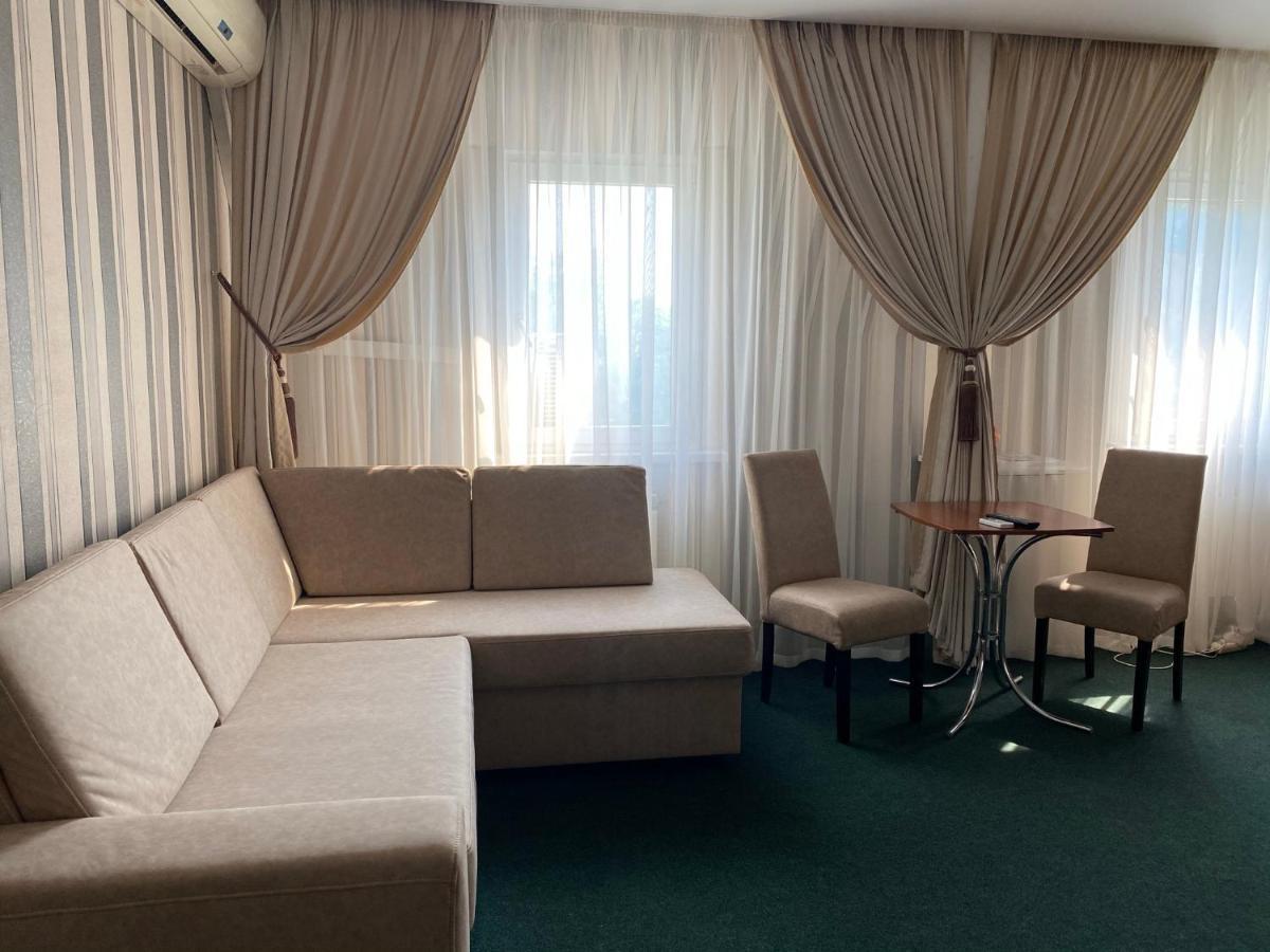 Hotel Lama 2 Kijów Zewnętrze zdjęcie