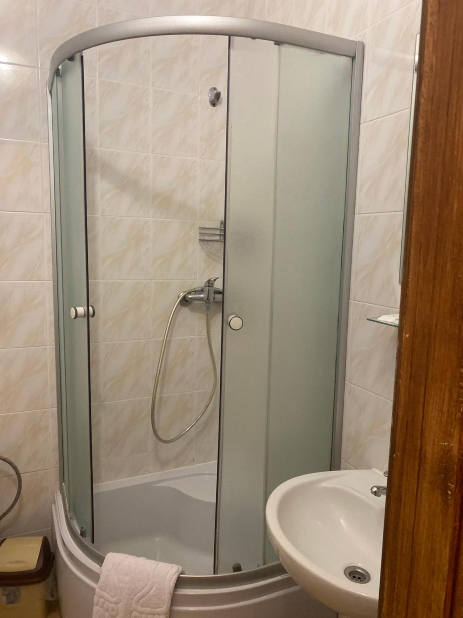 Hotel Lama 2 Kijów Zewnętrze zdjęcie