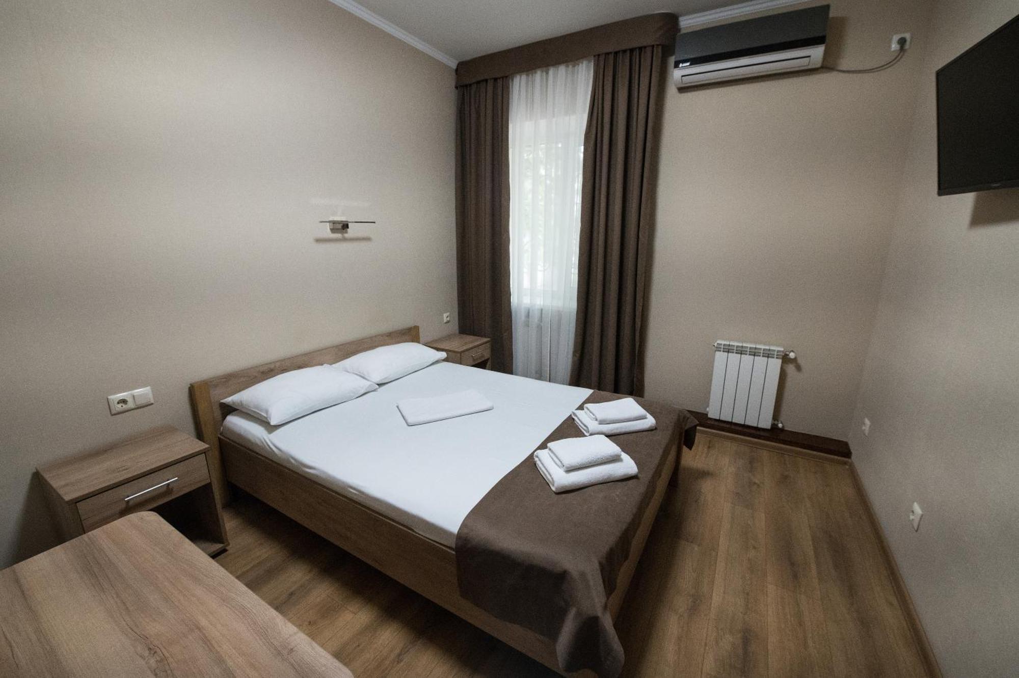 Hotel Lama 2 Kijów Zewnętrze zdjęcie